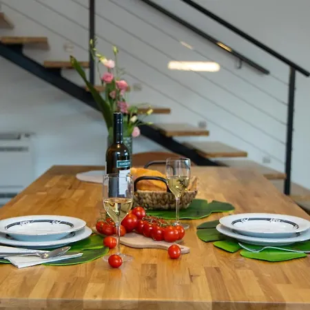 别墅 Dvori 珀德垂那