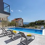 Villa Dvori
