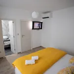 Dvori Villa *